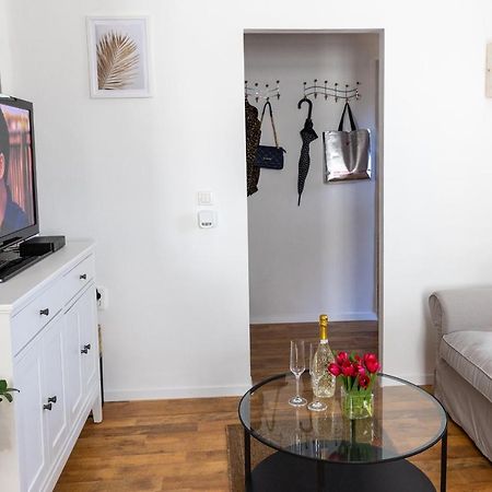 Republic Apartman Apartment Baja Ngoại thất bức ảnh